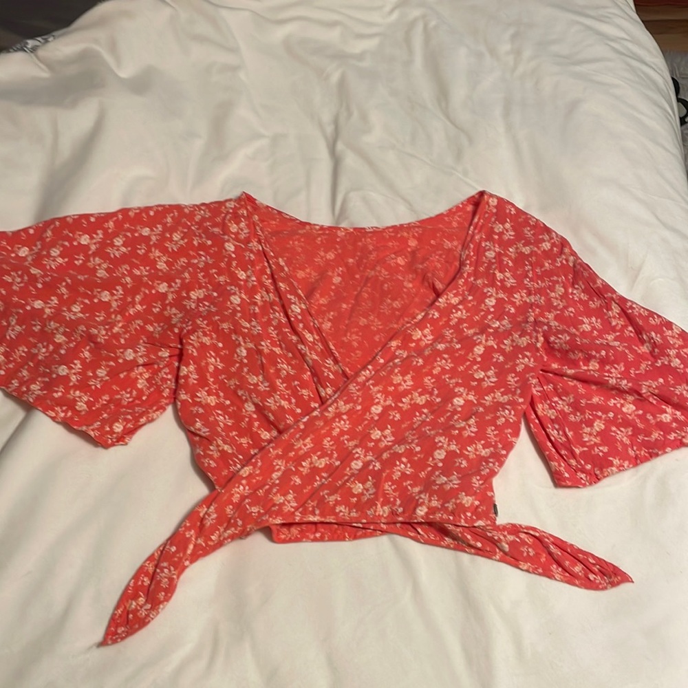 Billabong wrap top